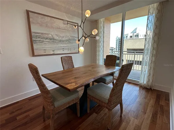 $5,500 | 1350 Main Street, Unit 1401, Sarasota, FL 34236