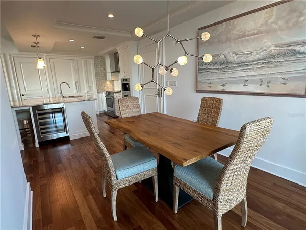 $5,500 | 1350 Main Street, Unit 1401, Sarasota, FL 34236