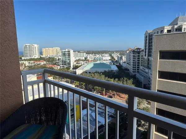 $5,500 | 1350 Main Street, Unit 1401, Sarasota, FL 34236