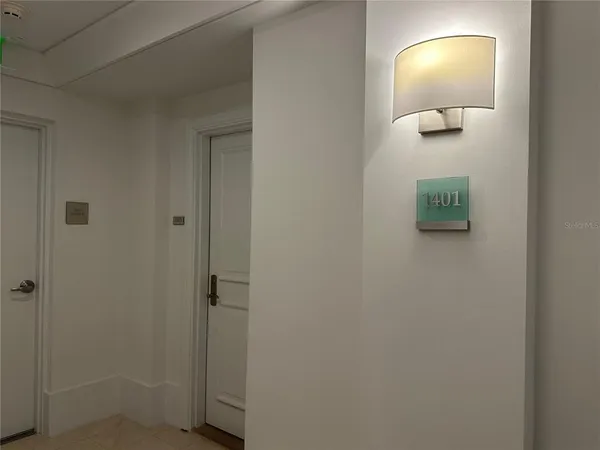 $5,500 | 1350 Main Street, Unit 1401, Sarasota, FL 34236