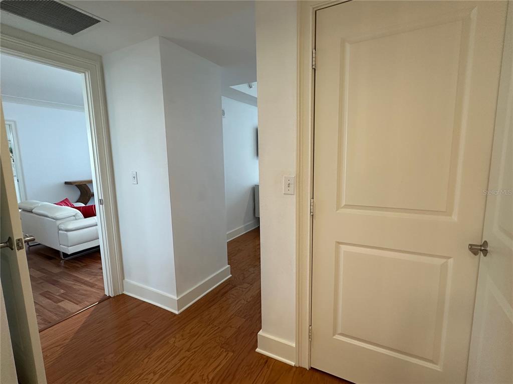 1350 Main Street, Unit 1401 Sarasota, FL 34236 - Photo 34 of 69