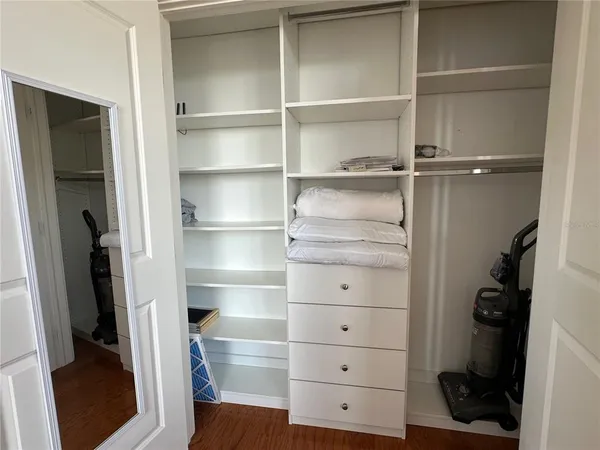 $5,500 | 1350 Main Street, Unit 1401, Sarasota, FL 34236