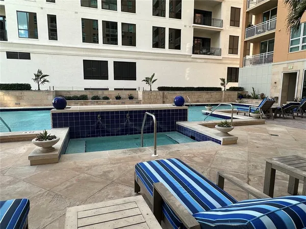 $5,500 | 1350 Main Street, Unit 1401, Sarasota, FL 34236