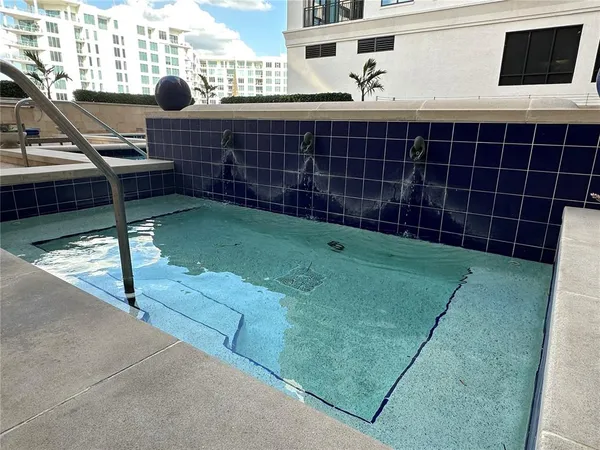 $5,500 | 1350 Main Street, Unit 1401, Sarasota, FL 34236