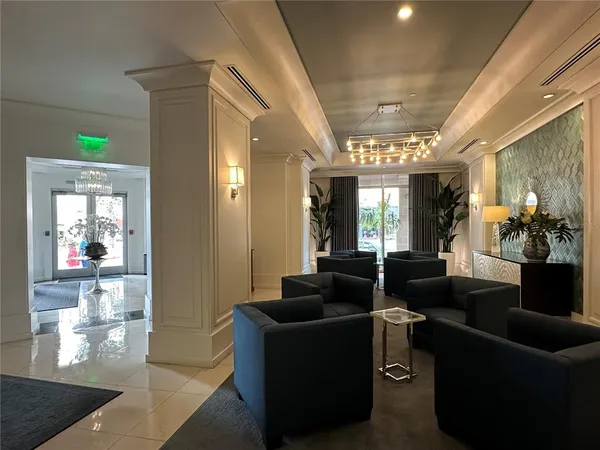 $5,500 | 1350 Main Street, Unit 1401, Sarasota, FL 34236