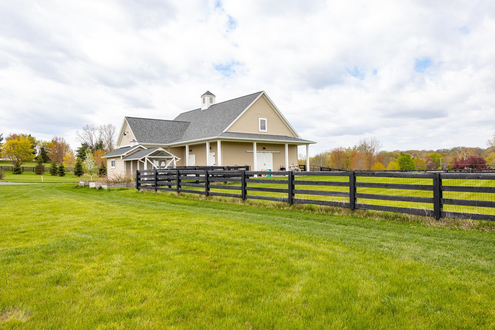 W3678 Equestrian Trail Appleton, WI 54913 - Photo 49 of 67
