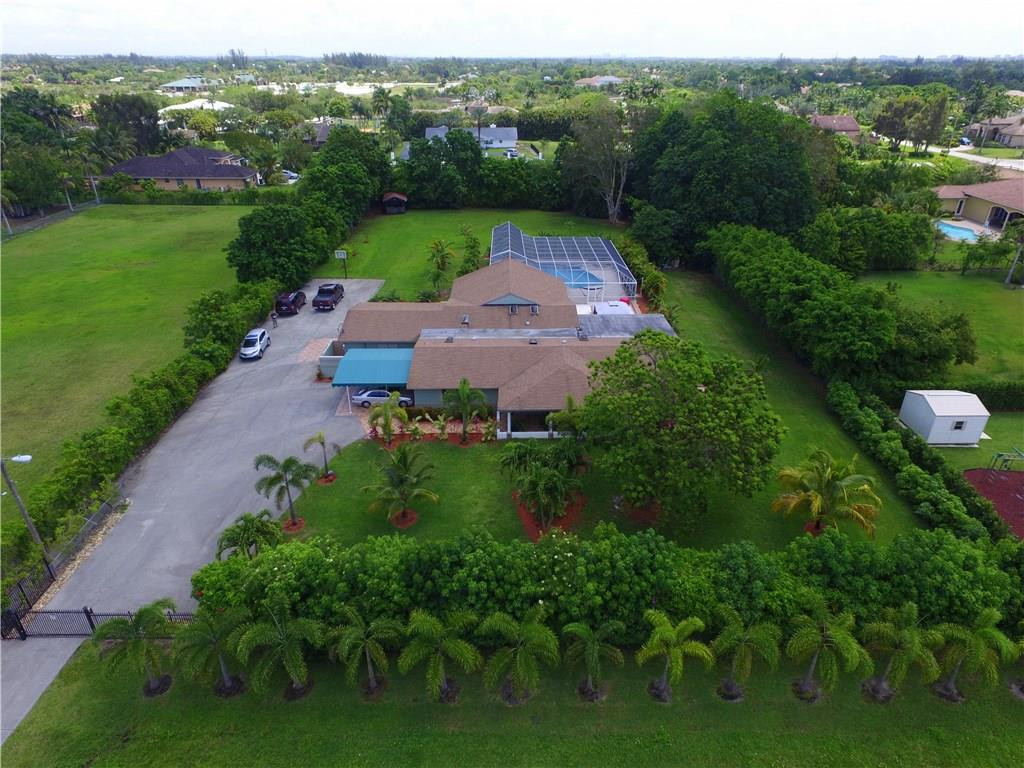 1250 North Flamingo Road Plantation, FL 33323 - Photo 1 of 35 Photo 1