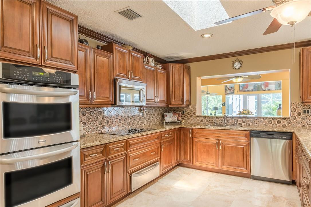 1250 North Flamingo Road Plantation, FL 33323 - Photo 9 of 35 Photo 9