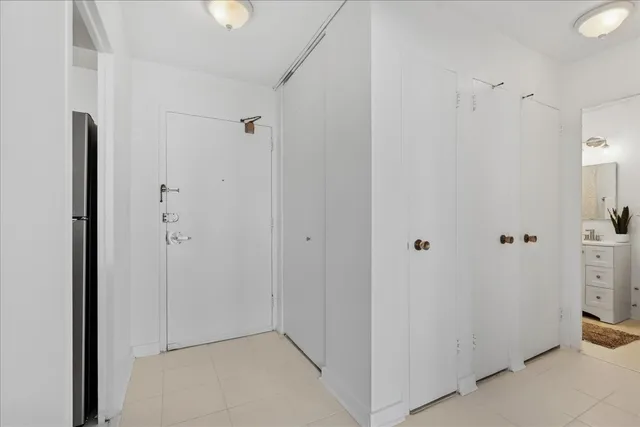 $155,000 | 6301 North Sheridan Road, Unit 22D, Chicago, IL 60660