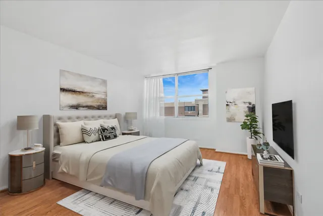 $155,000 | 6301 North Sheridan Road, Unit 22D, Chicago, IL 60660