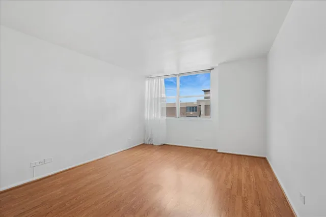 $155,000 | 6301 North Sheridan Road, Unit 22D, Chicago, IL 60660