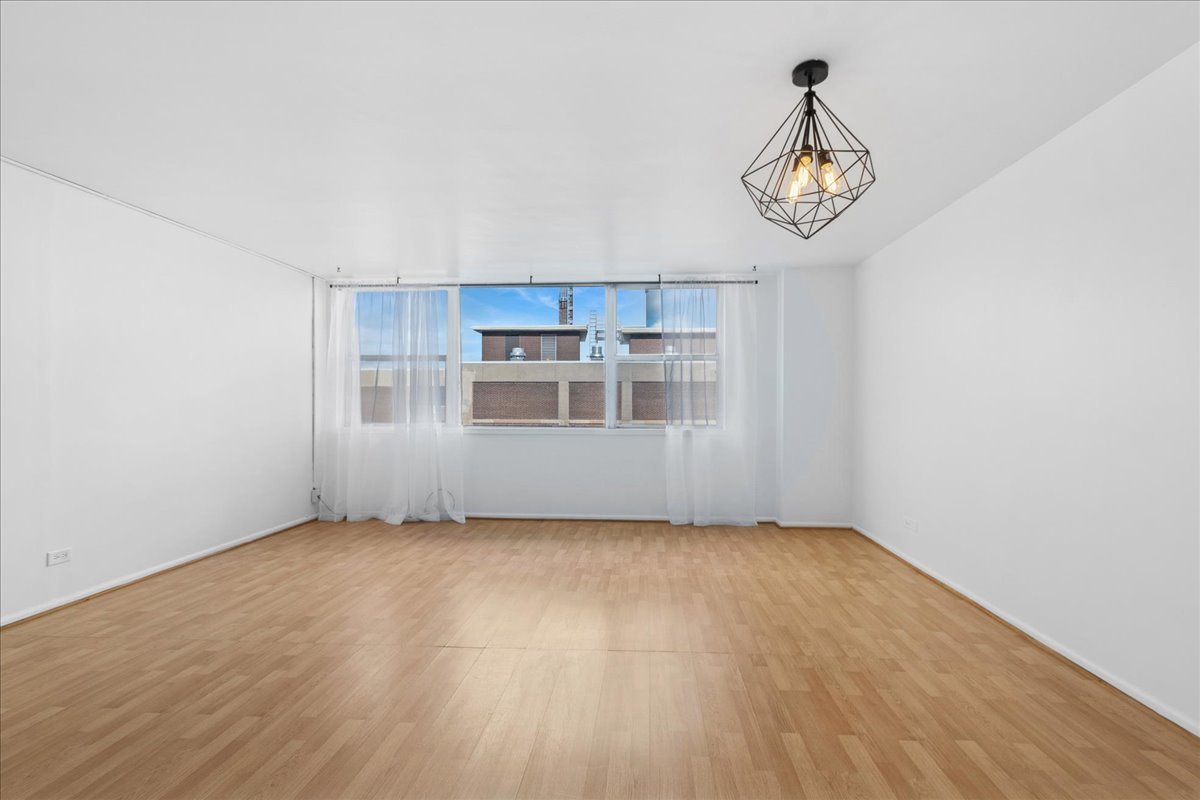 6301 North Sheridan Road, Unit 22D Chicago, IL 60660 - Photo 7 of 27