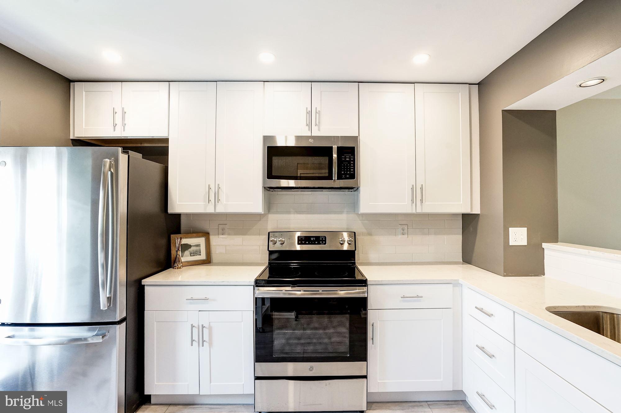 3852 9th Road South Arlington, VA 22204 - Photo 5 of 22 Gallery Image 5