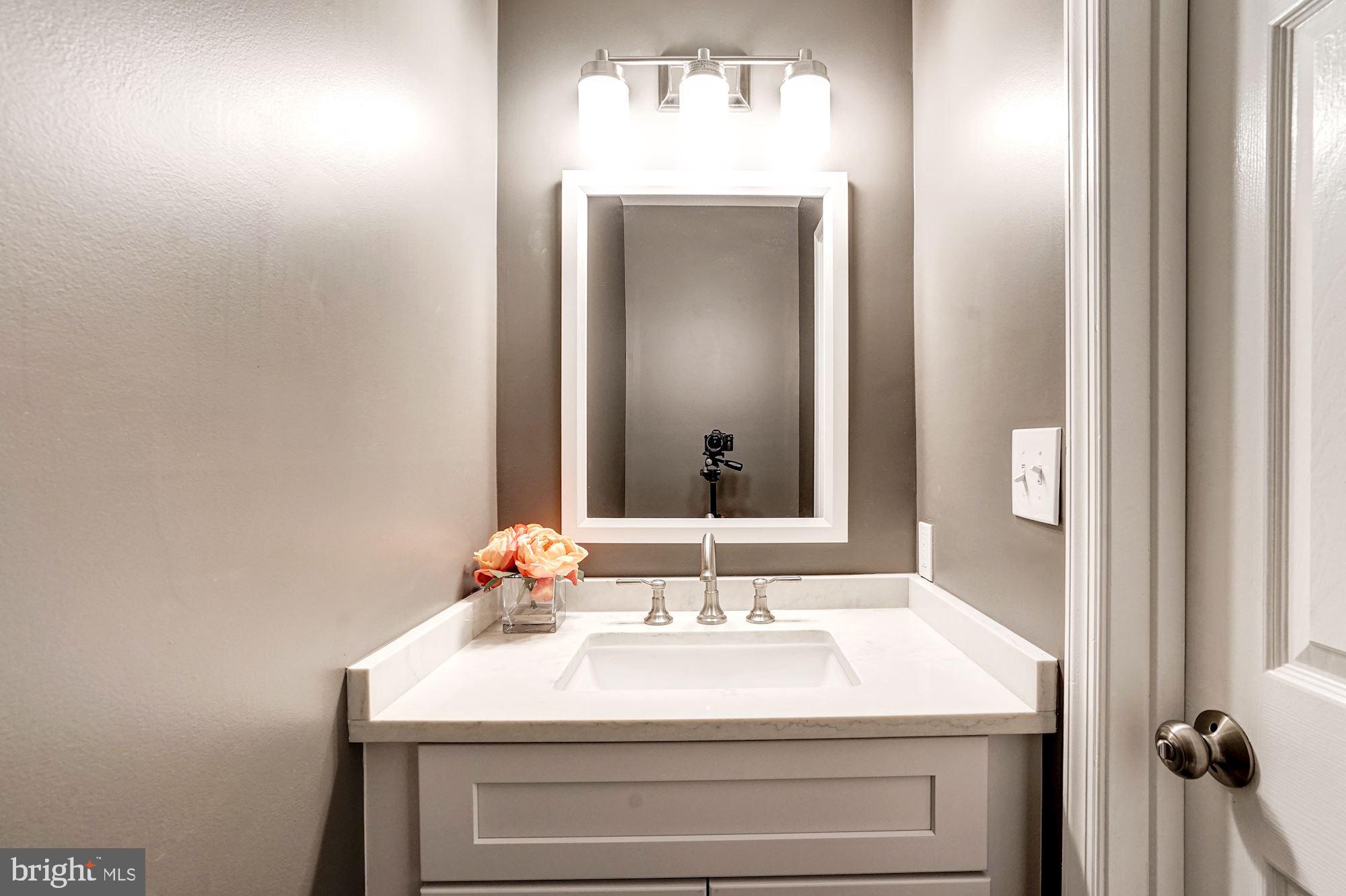 3852 9th Road South Arlington, VA 22204 - Photo 8 of 22 Gallery Image 8