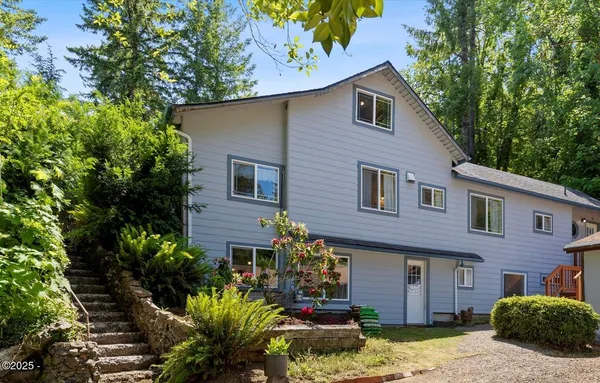 $395,000 | 935 Northeast Highway 20, Toledo, OR 97391