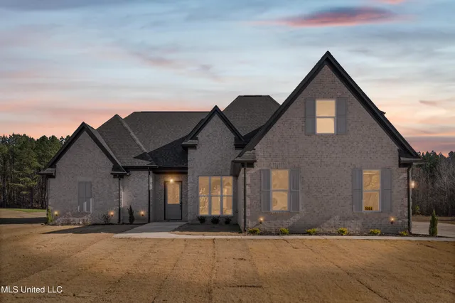 $615,000 | 5064 Sophia Lane, Hernando, MS 38632