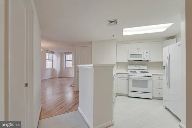 $595,000 | 3830 9th Street North, Unit 509W, Arlington, VA 22203