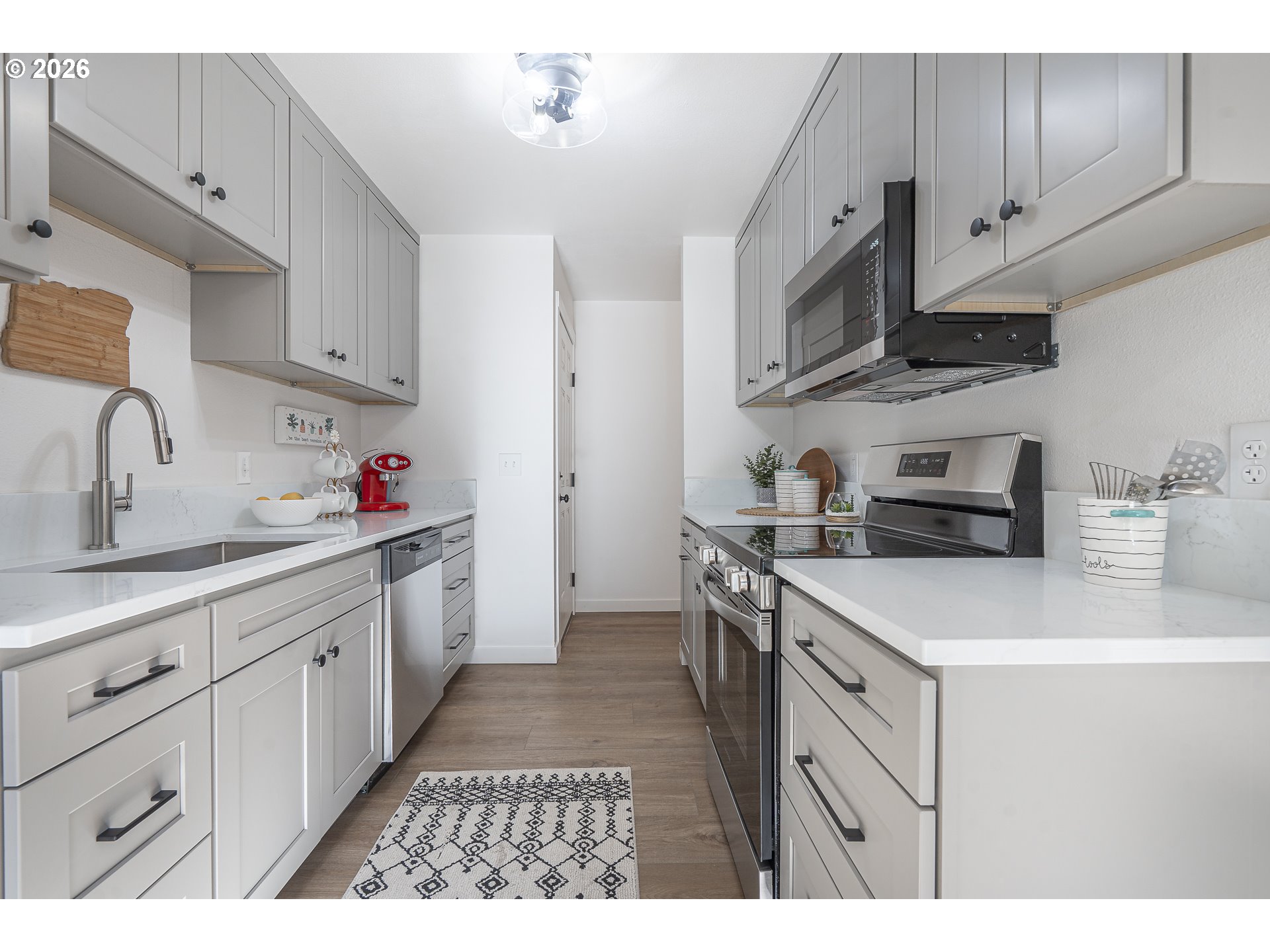 4480 Southwest 96th Avenue, Unit 4 Beaverton, OR 97005 - Photo 4 of 29