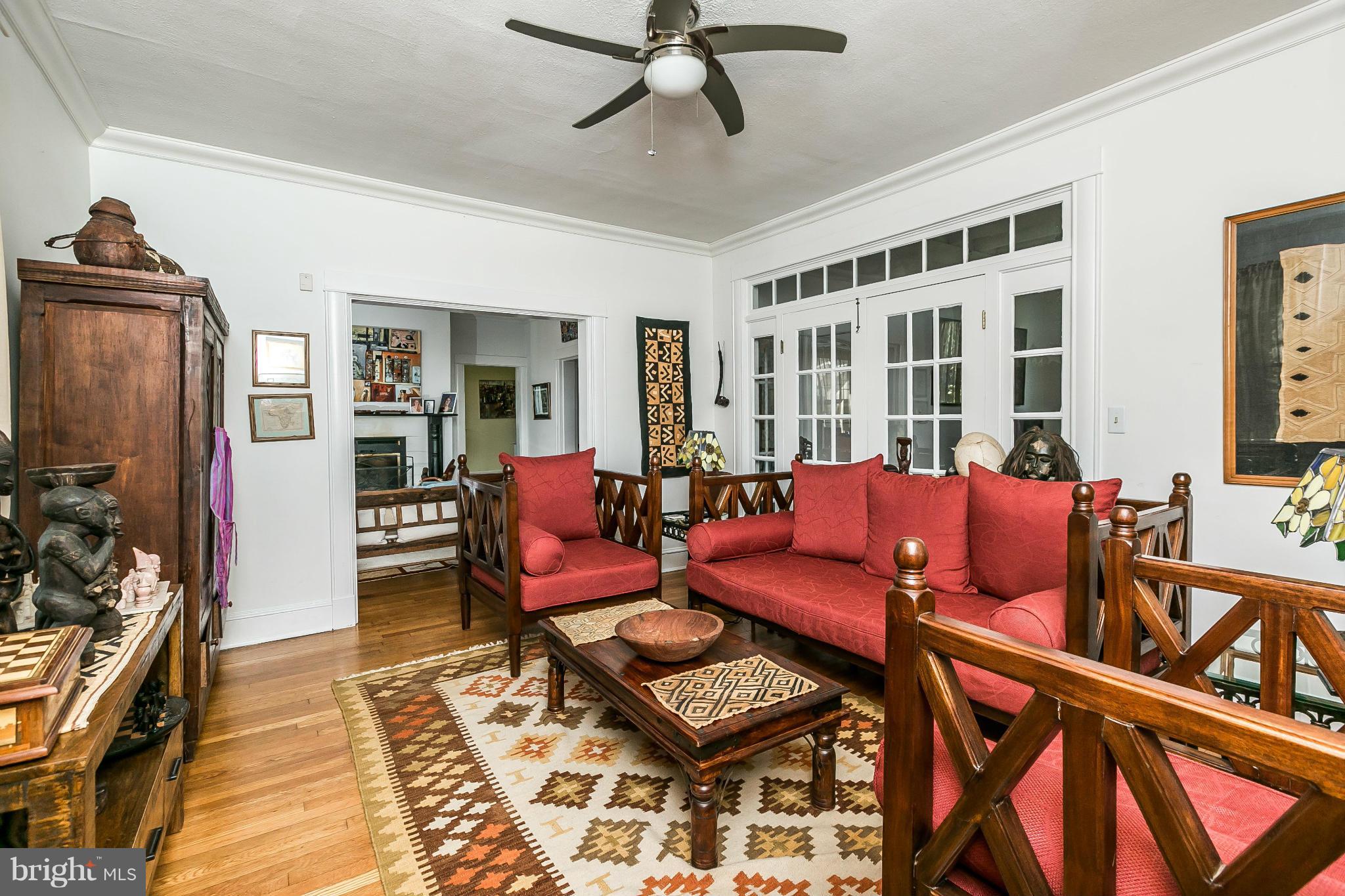 5700 Pimlico Road Baltimore, MD 21209 - Photo 5 of 30 Living Room
