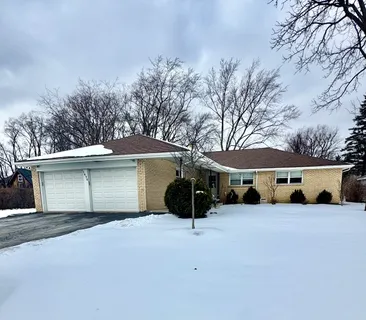 $449,000 | 1650 Lake Eleanor Drive, Deerfield, IL 60015