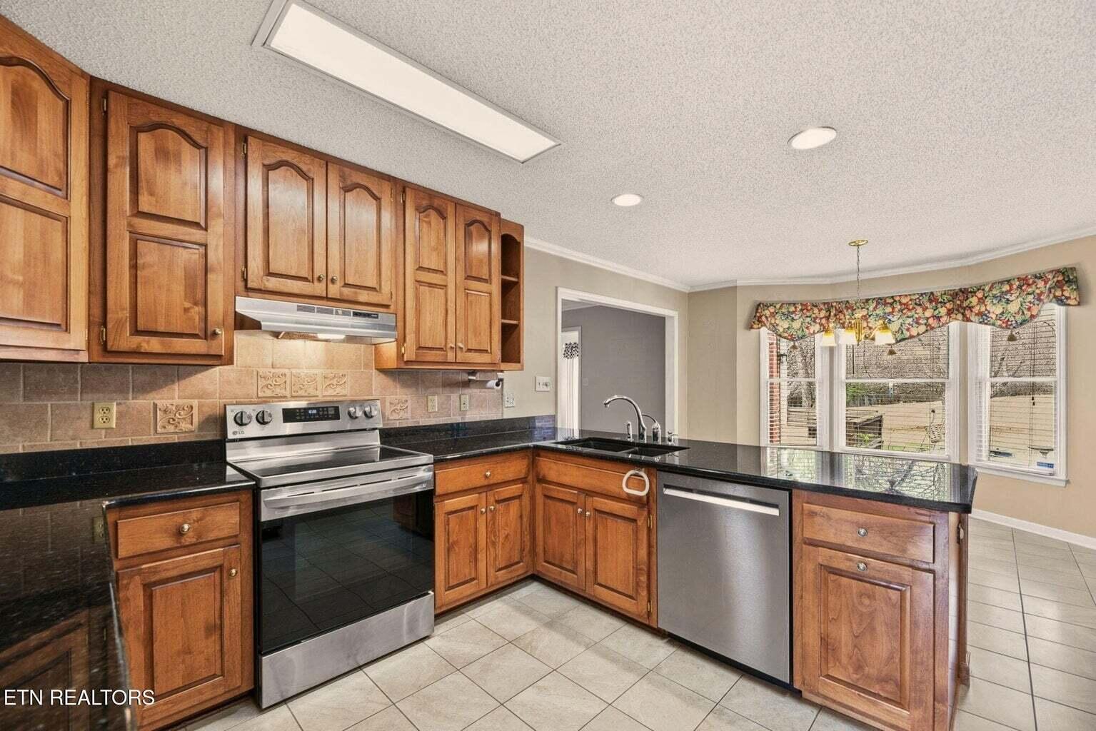 121 Bailey Road Kingston, TN 37763 - Photo 23 of 60 23