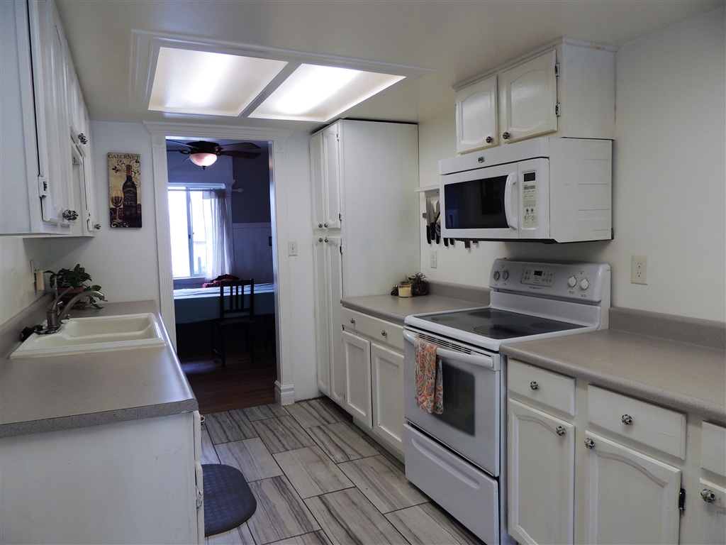 736 Hillsview Road El Cajon, CA 92020 - Photo 11 of 25 Gallery Image 11