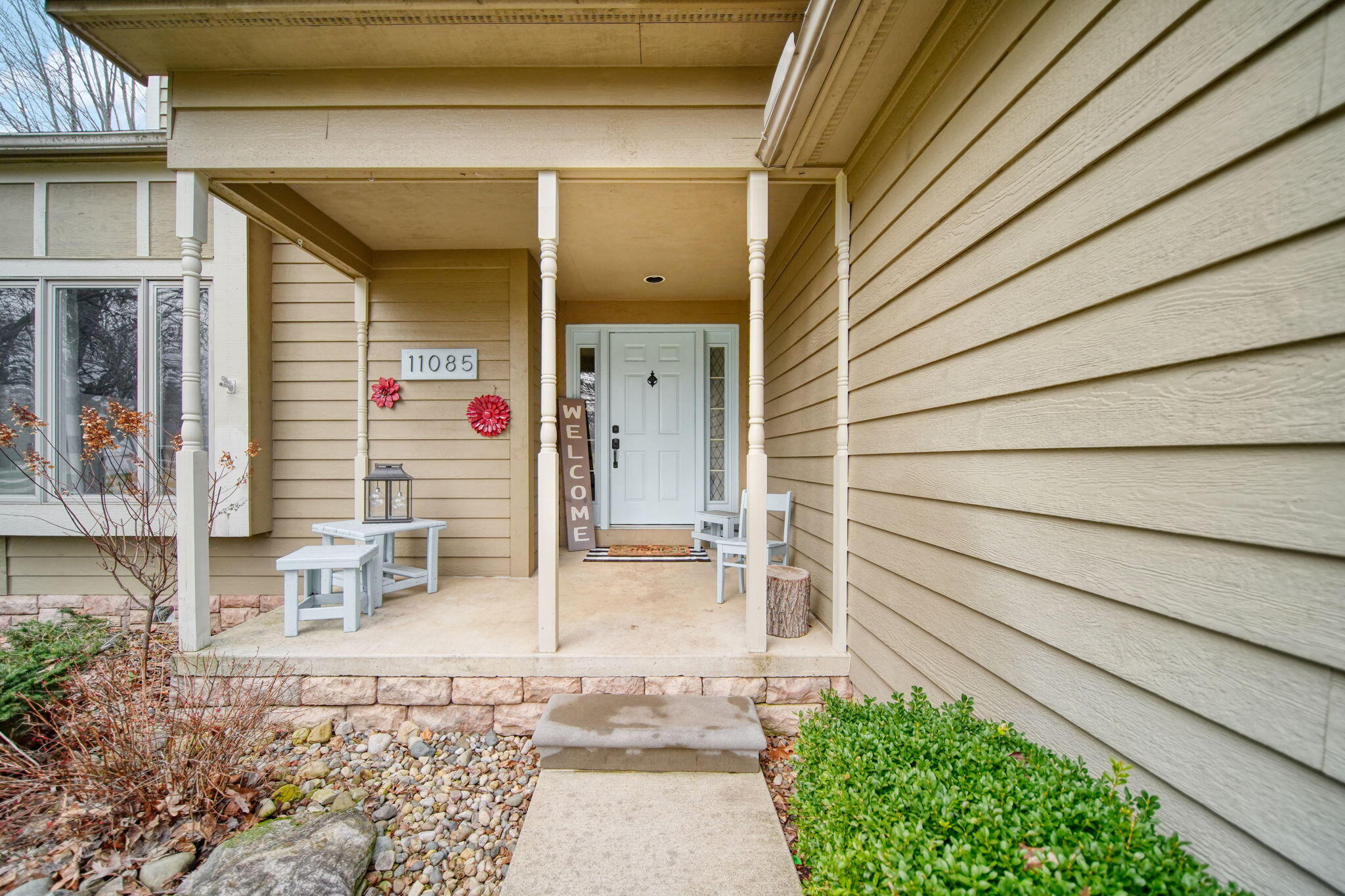 11085 Village Lane Clinton, MI 49236 - Photo 3 of 54 5-web-or-mls-DSC05178_HDR