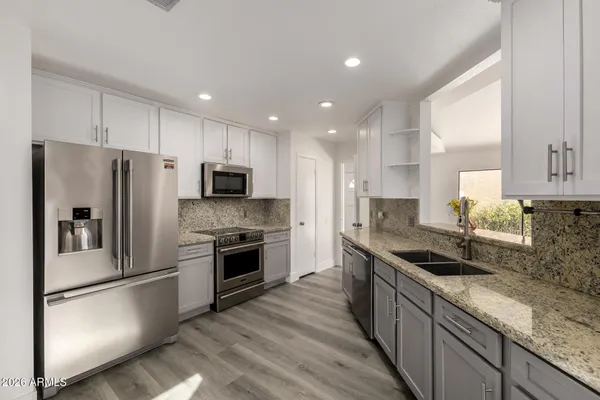 $469,900 | 1425 East Commerce Avenue, Gilbert, AZ 85234