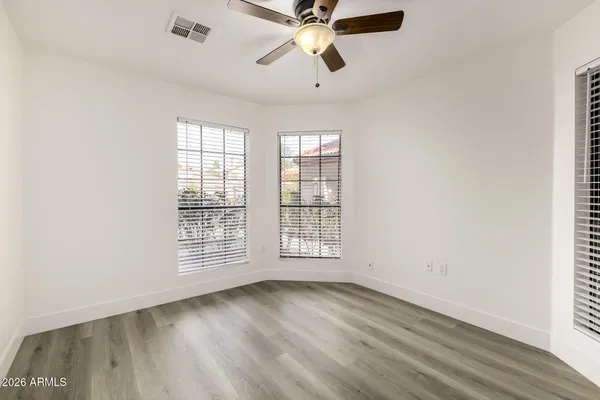 $469,900 | 1425 East Commerce Avenue, Gilbert, AZ 85234