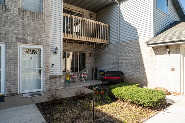 $255,000 | 9390 West Loomis Road, Unit 3, Franklin, WI 53132