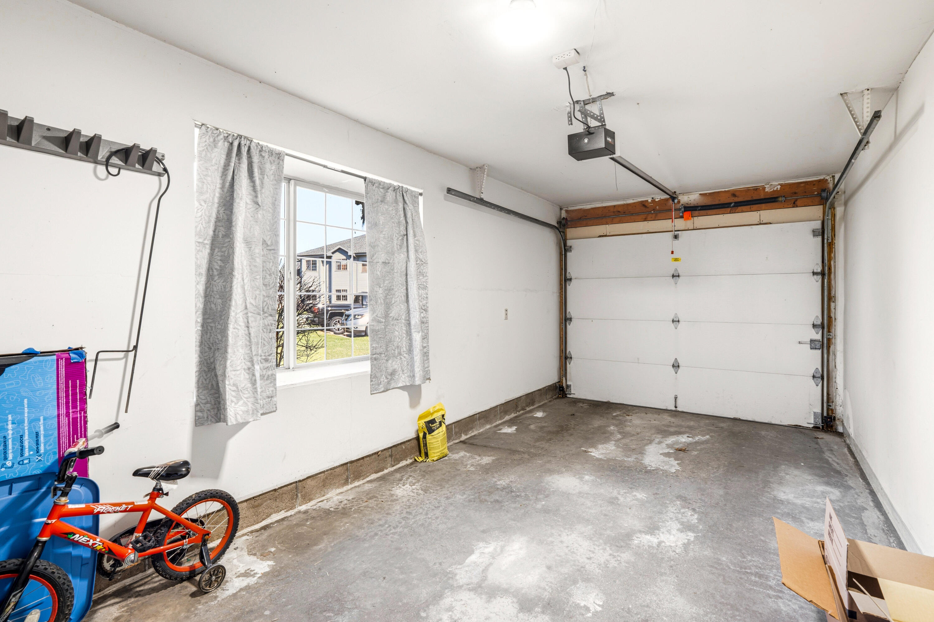 9390 West Loomis Road, Unit 3 Franklin, WI 53132 - Photo 21 of 27 Garage Space