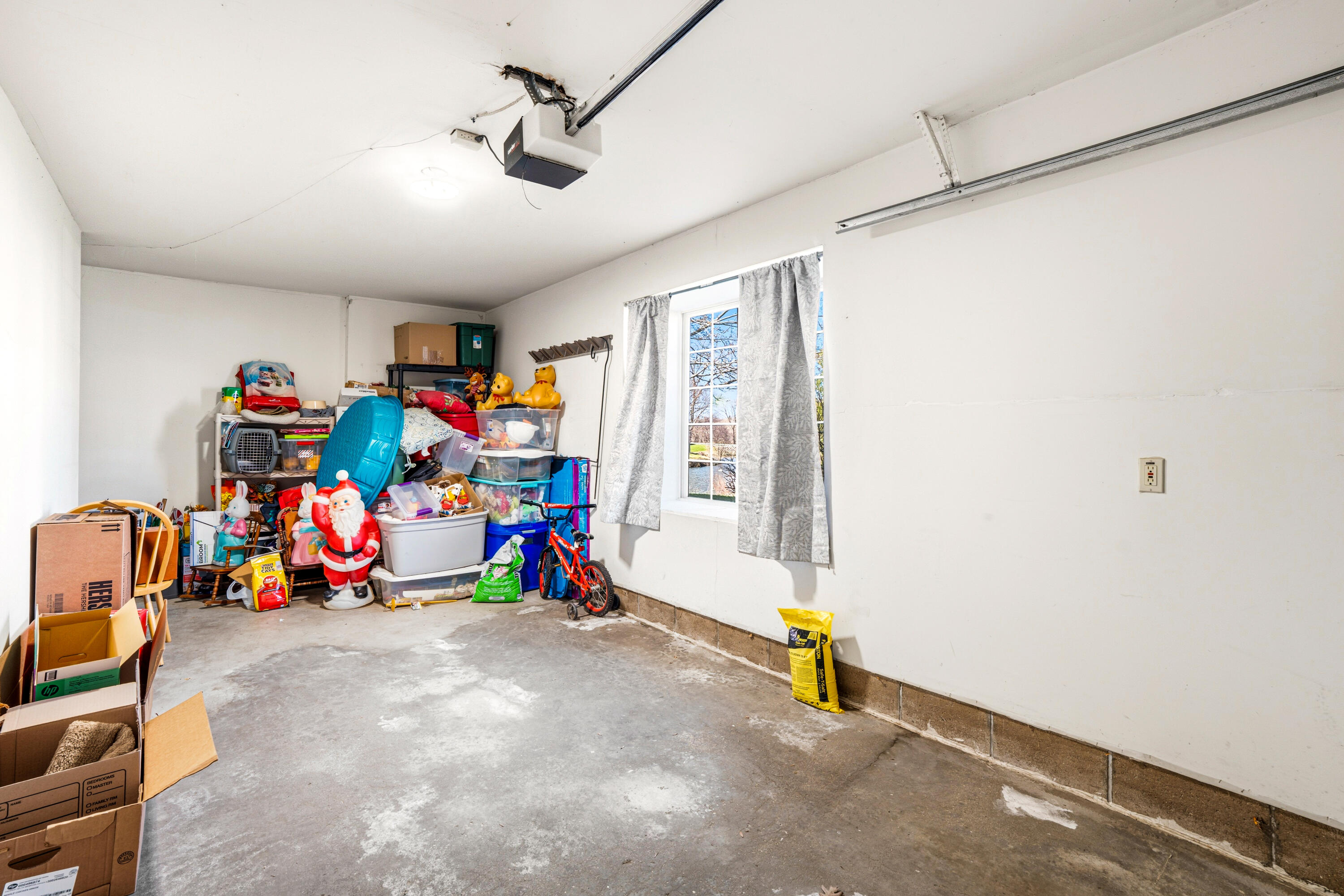 9390 West Loomis Road, Unit 3 Franklin, WI 53132 - Photo 22 of 27 Garage Space