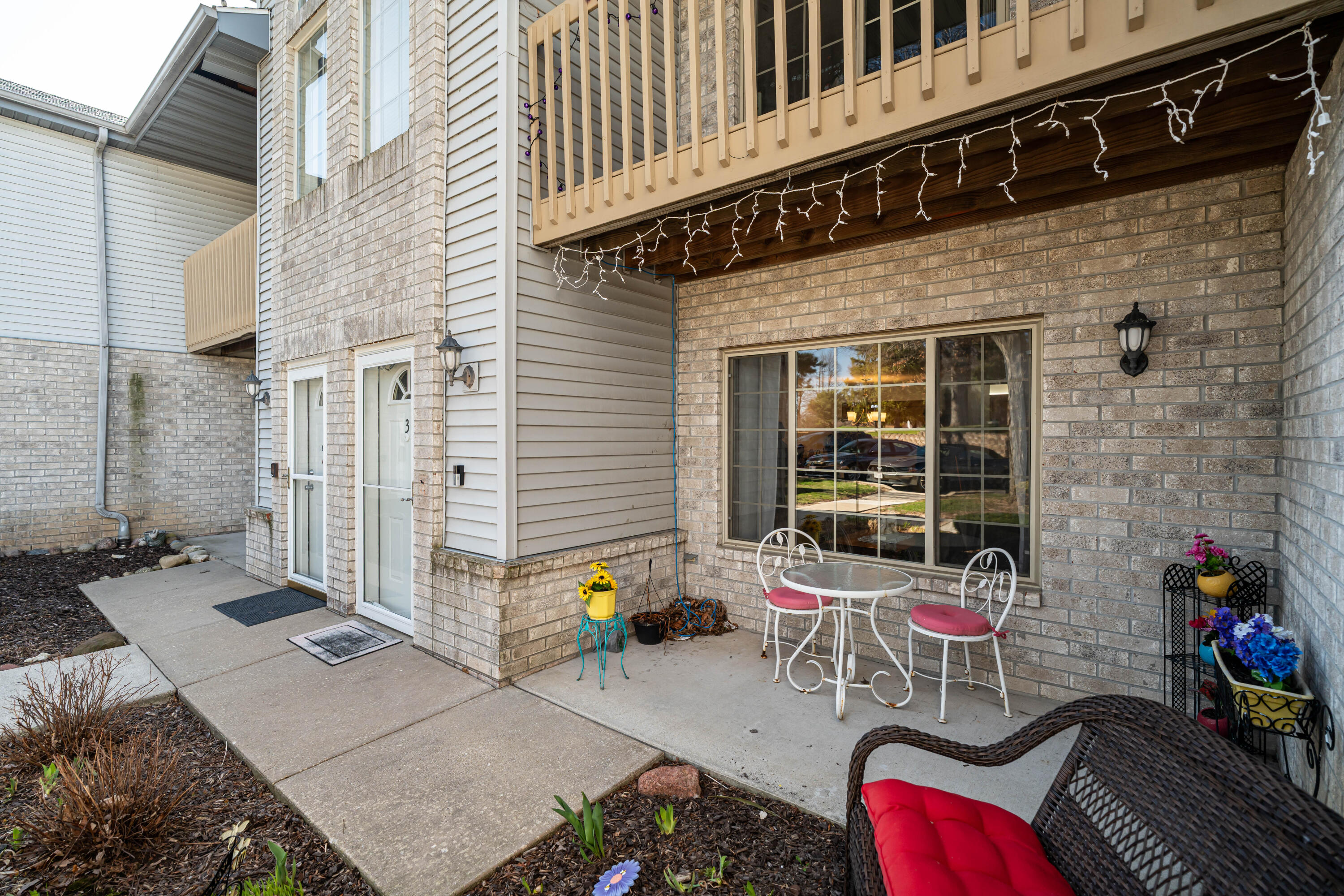 9390 West Loomis Road, Unit 3 Franklin, WI 53132 - Photo 23 of 27 Front Exterior View