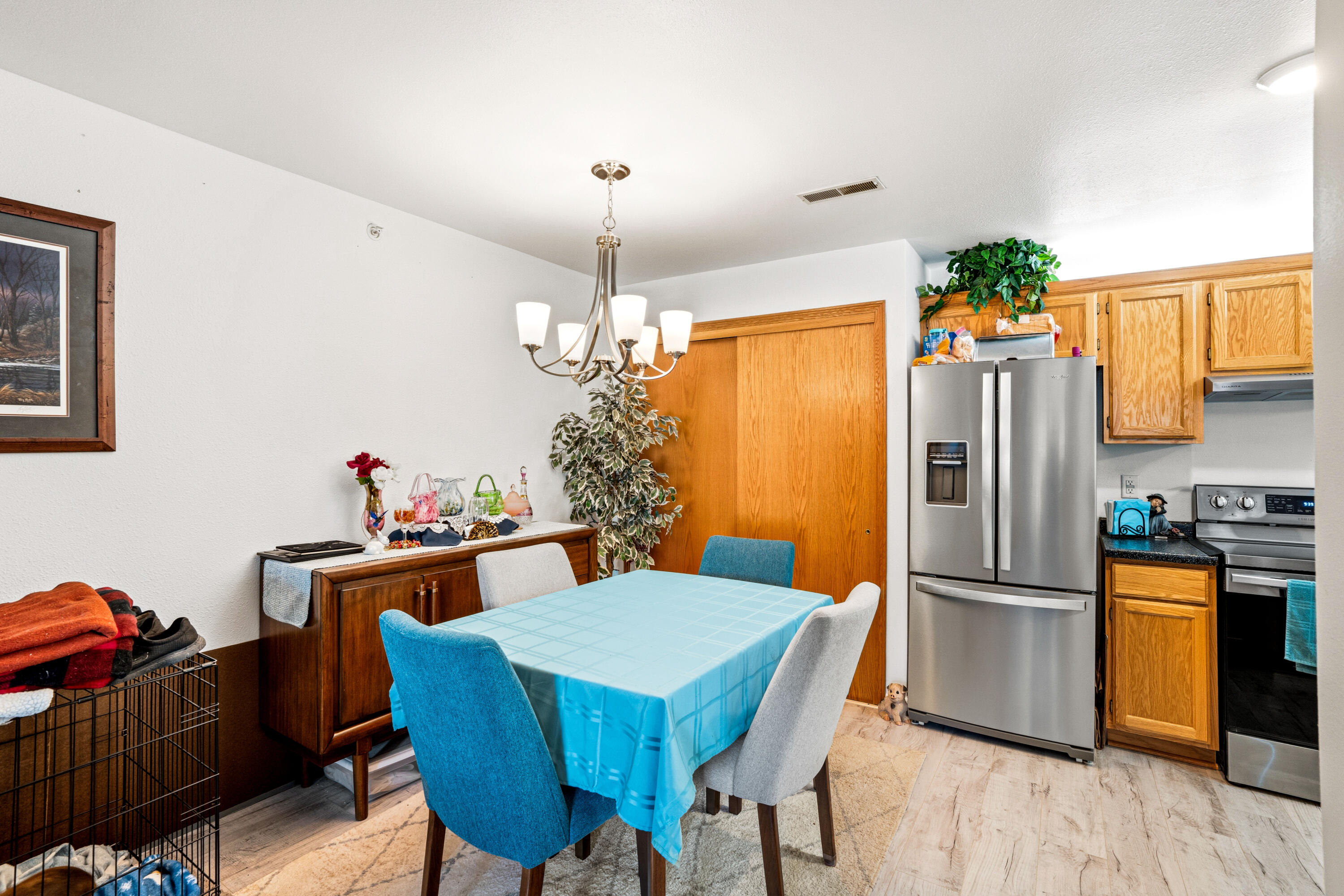 9390 West Loomis Road, Unit 3 Franklin, WI 53132 - Photo 10 of 27 Dining View