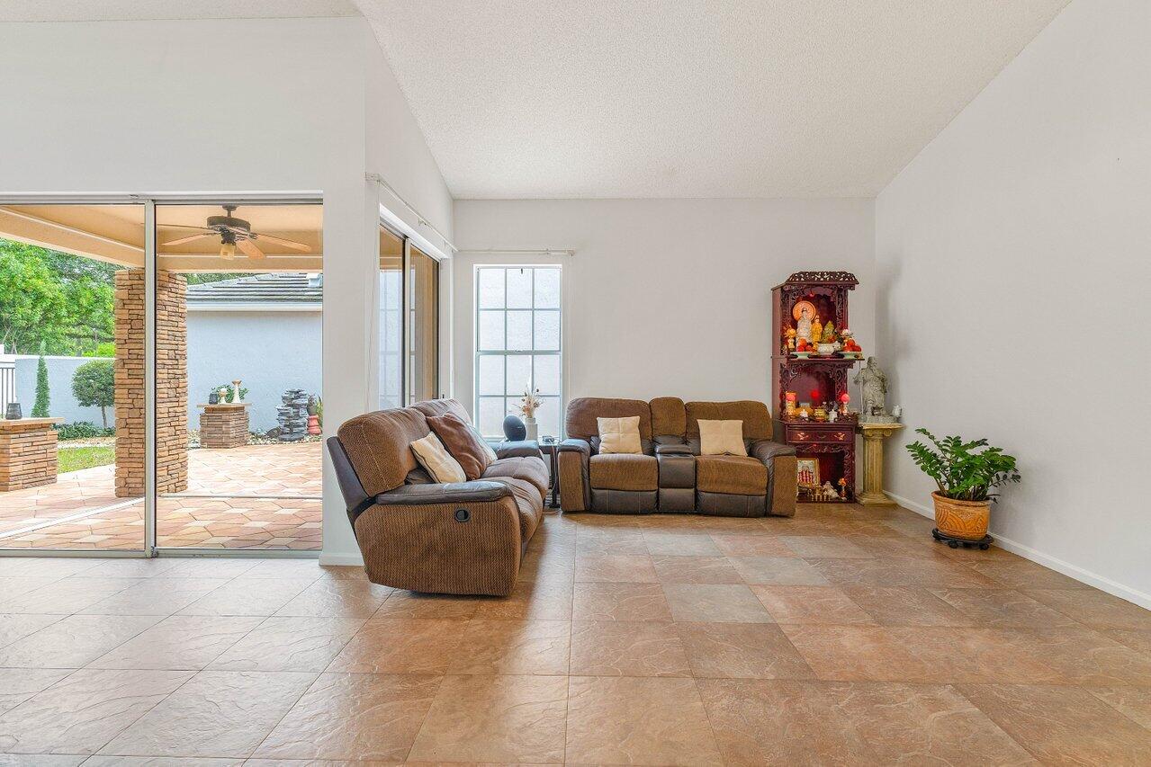 22840 Windsor Wood Court Boca Raton, FL 33433 - Photo 15 of 42 Spacious Living Room