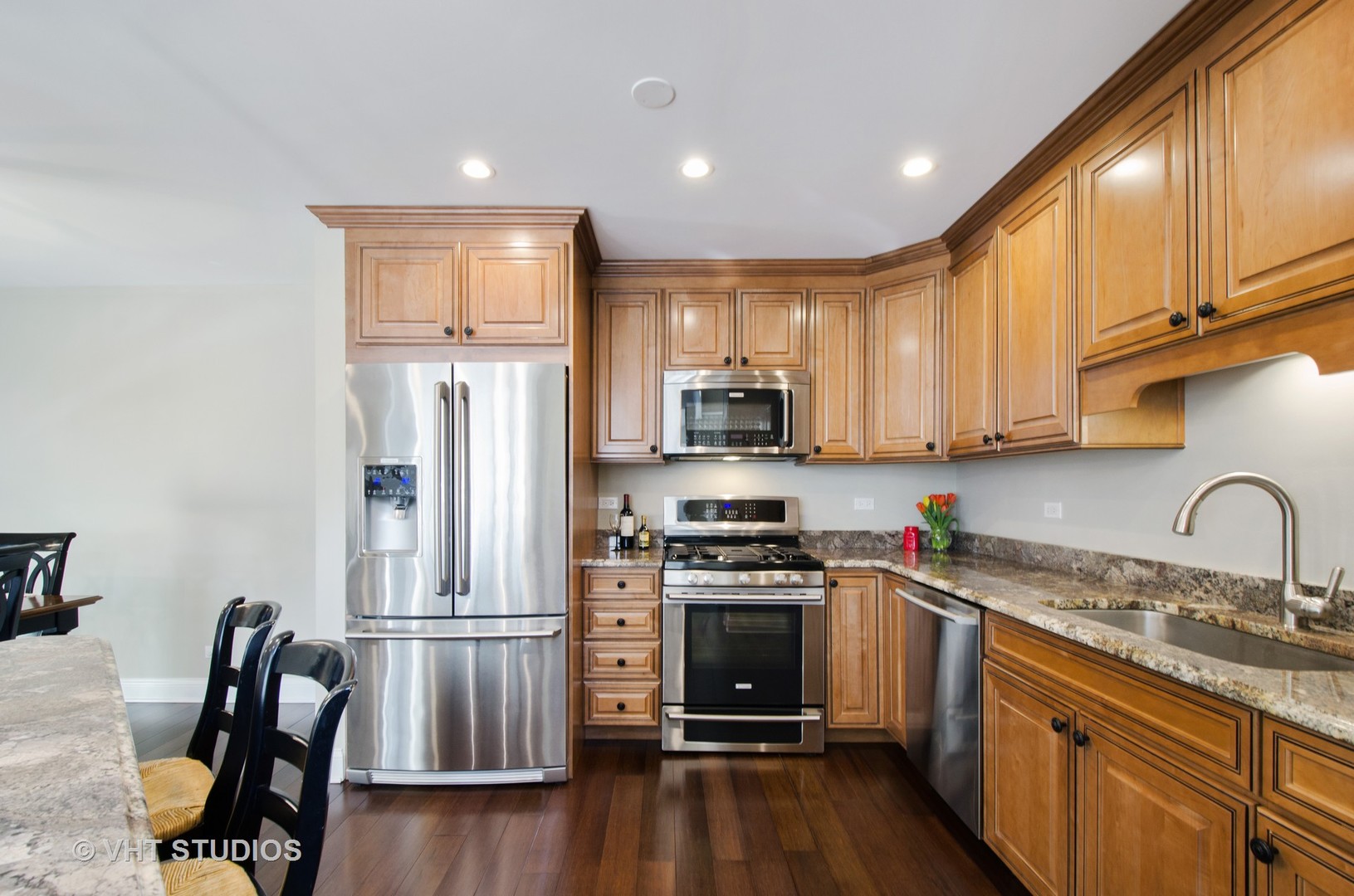 70 South Dee Road, Unit B Park Ridge, IL 60068 - Photo 10 of 28