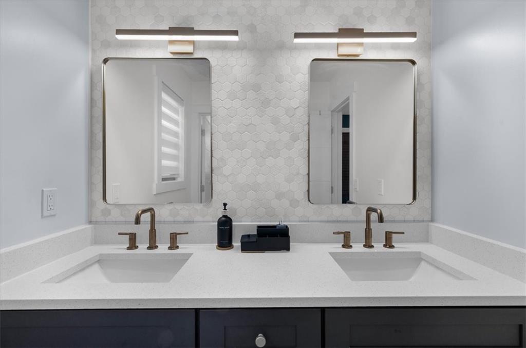 5802 Bay Pointe Sound Acworth, GA 30101 - Photo 18 of 41 a bathroom with double sink and two mirror