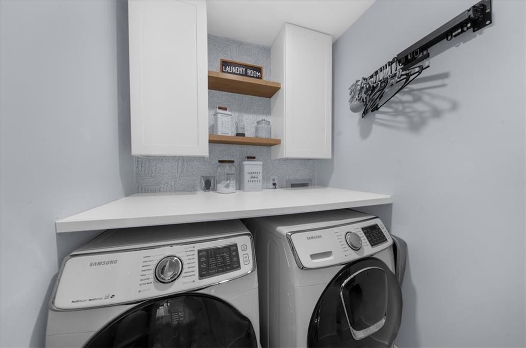 5802 Bay Pointe Sound Acworth, GA 30101 - Photo 25 of 41 a utility room with dryer and washer