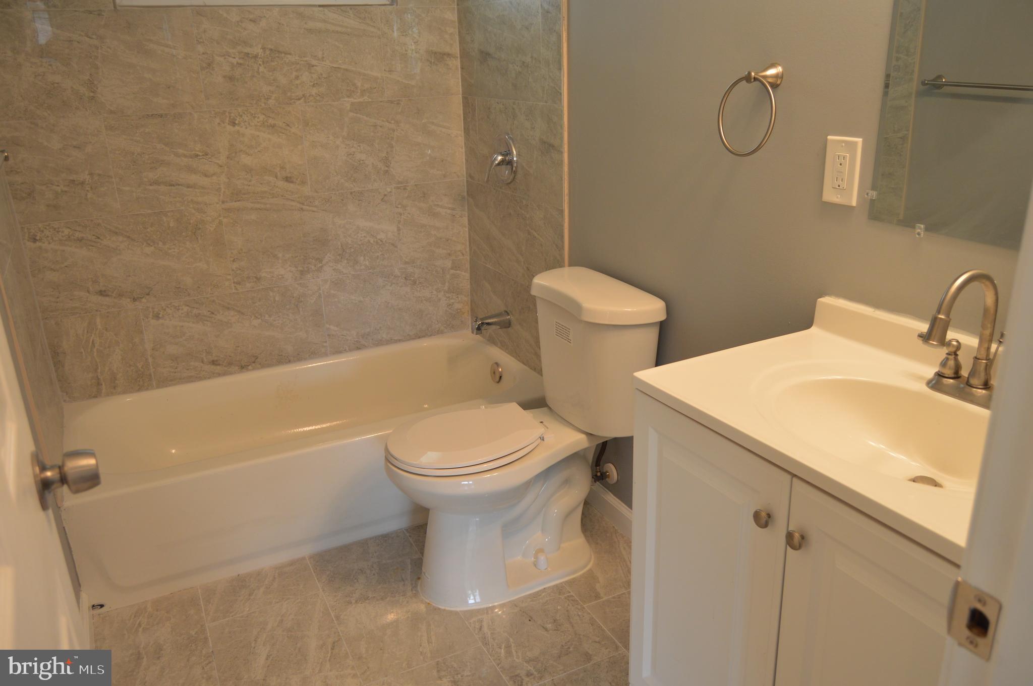 44 Chandelle Road Baltimore, MD 21220 - Photo 4 of 40