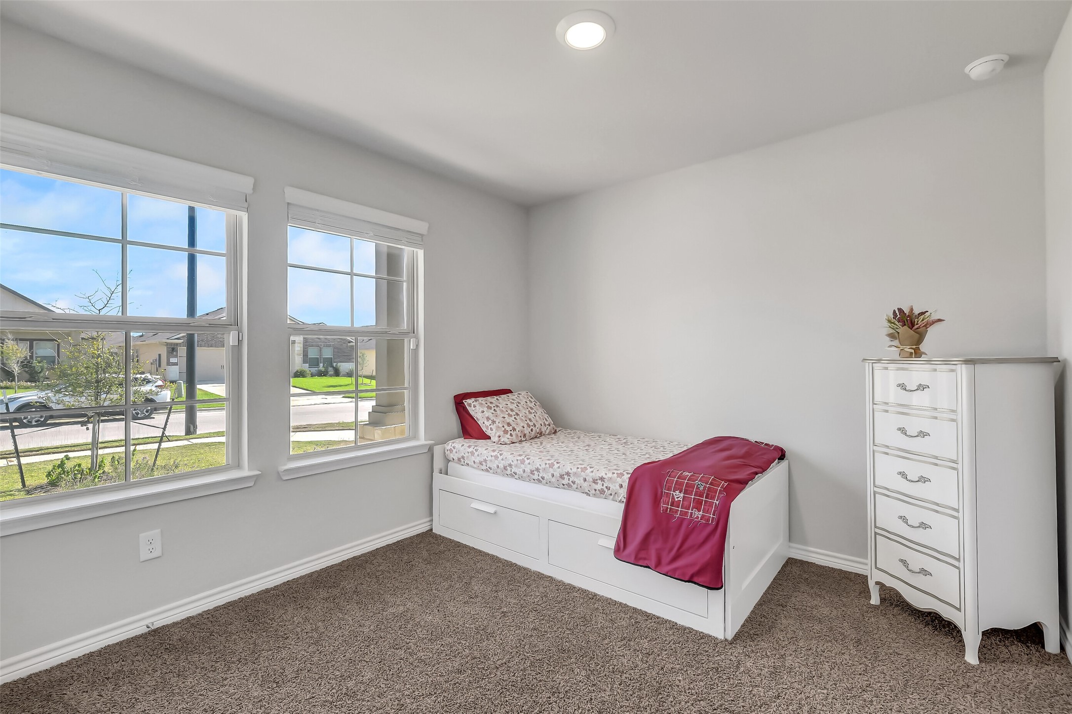 2136 Chief Street Bryan, TX 77807 - Photo 5 of 30 Gallery Image 5