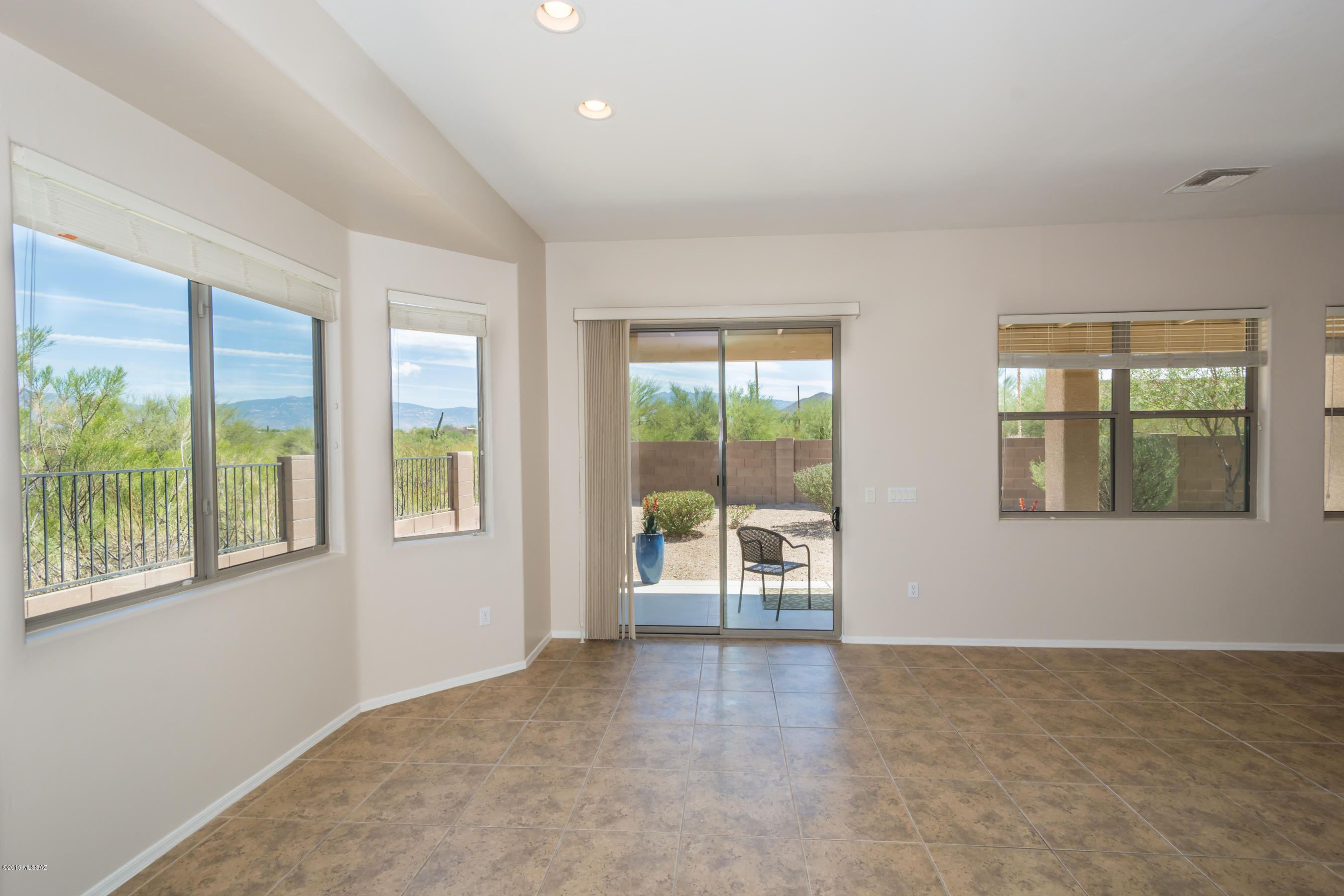 10846 South Heart Break Ridge Place Vail, AZ 85641 - Photo 23 of 49