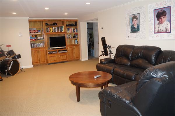 25 Raven Road Canton, MA 02021 - Photo 16 of 30