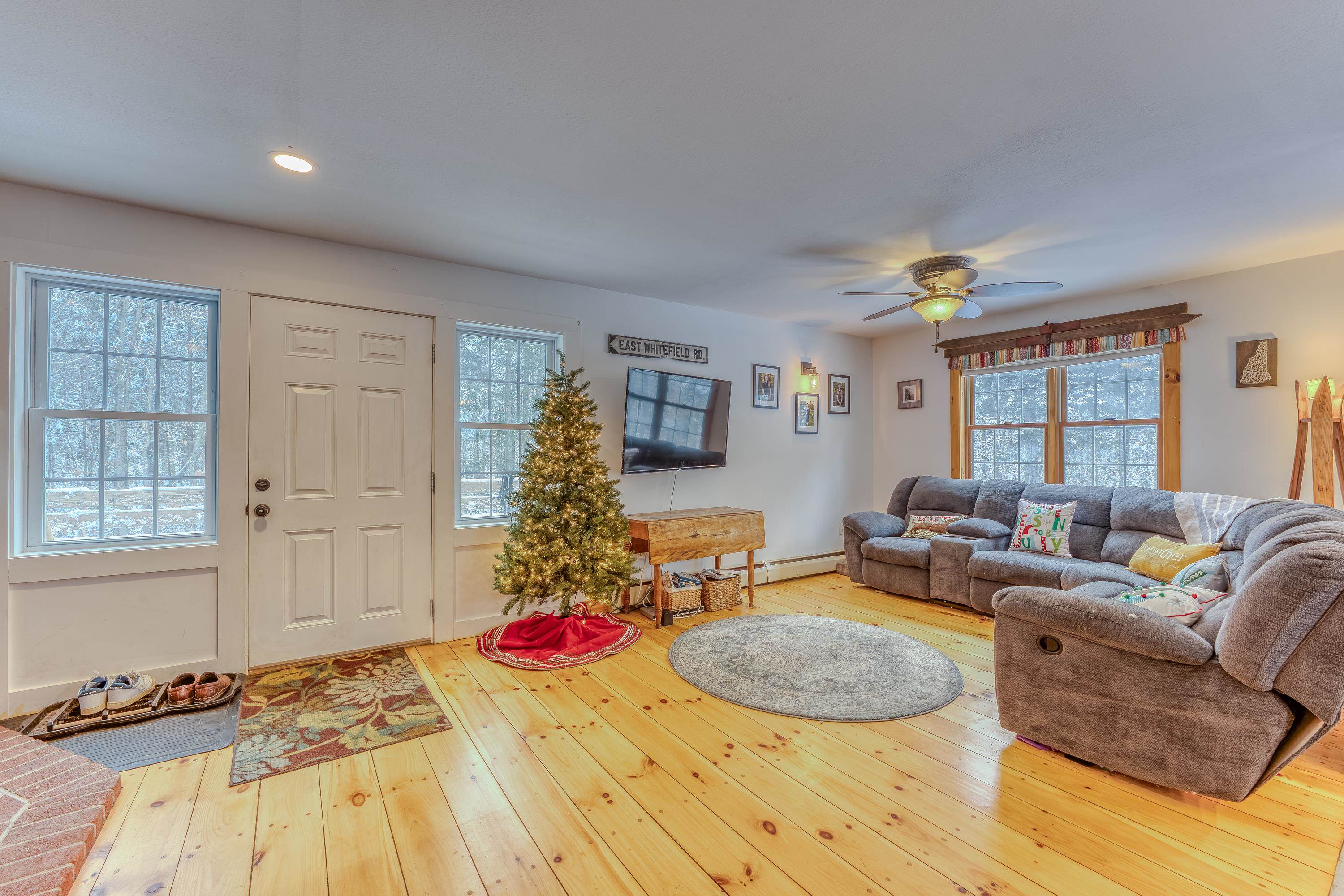 33 Spring Street Whitefield, NH 03598 - Photo 13 of 27