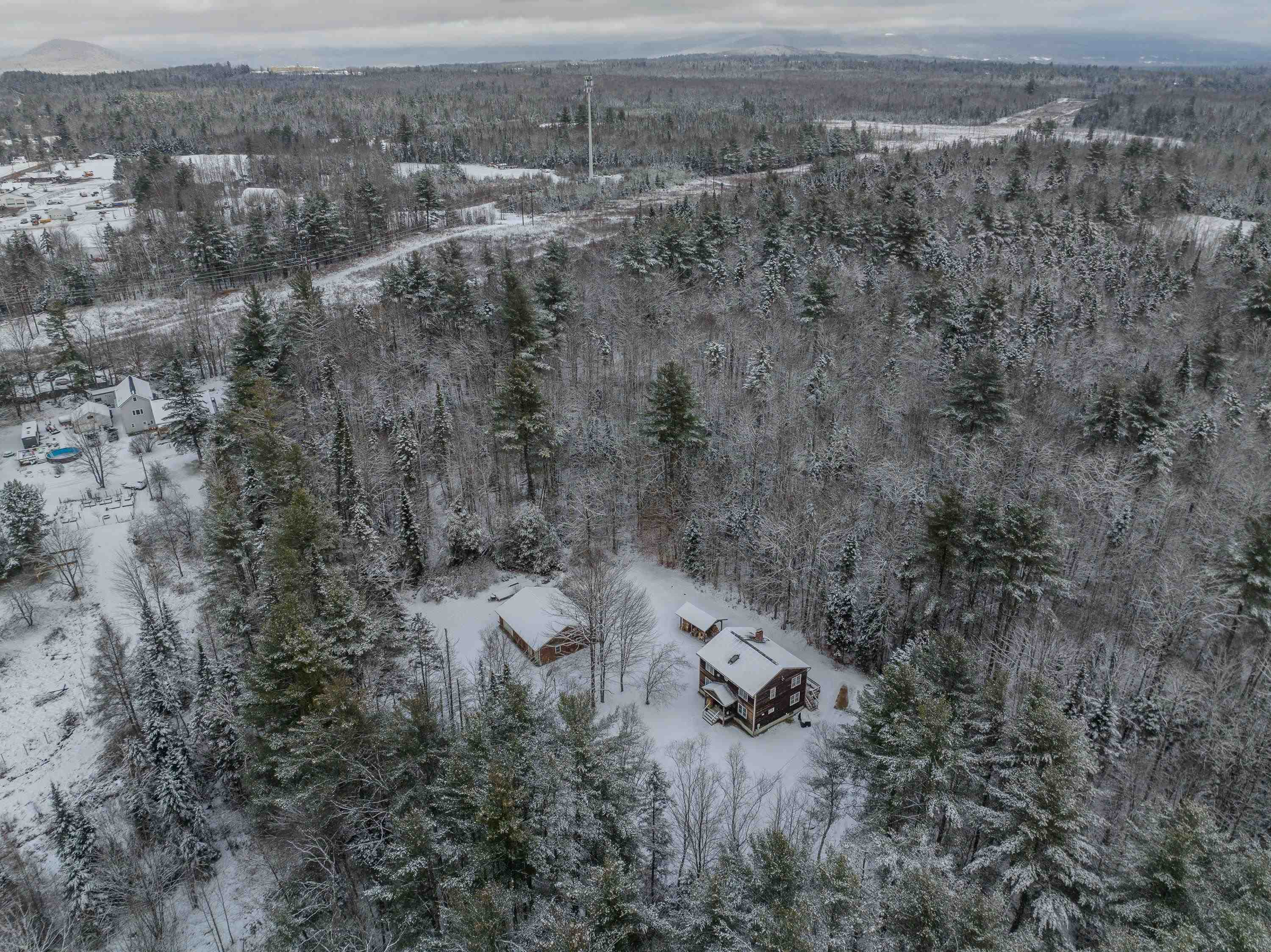 33 Spring Street Whitefield, NH 03598 - Photo 19 of 27