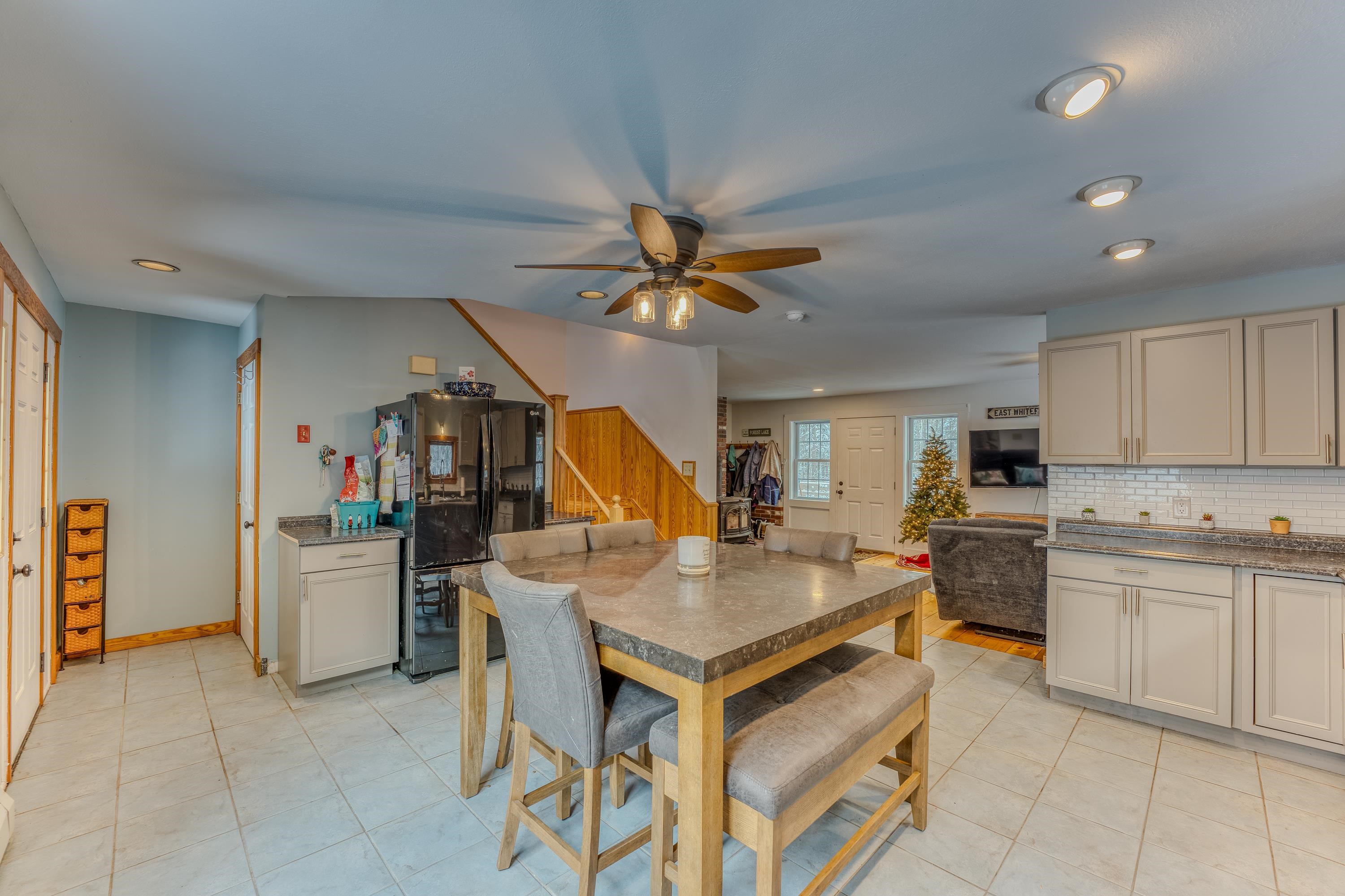 33 Spring Street Whitefield, NH 03598 - Photo 23 of 27