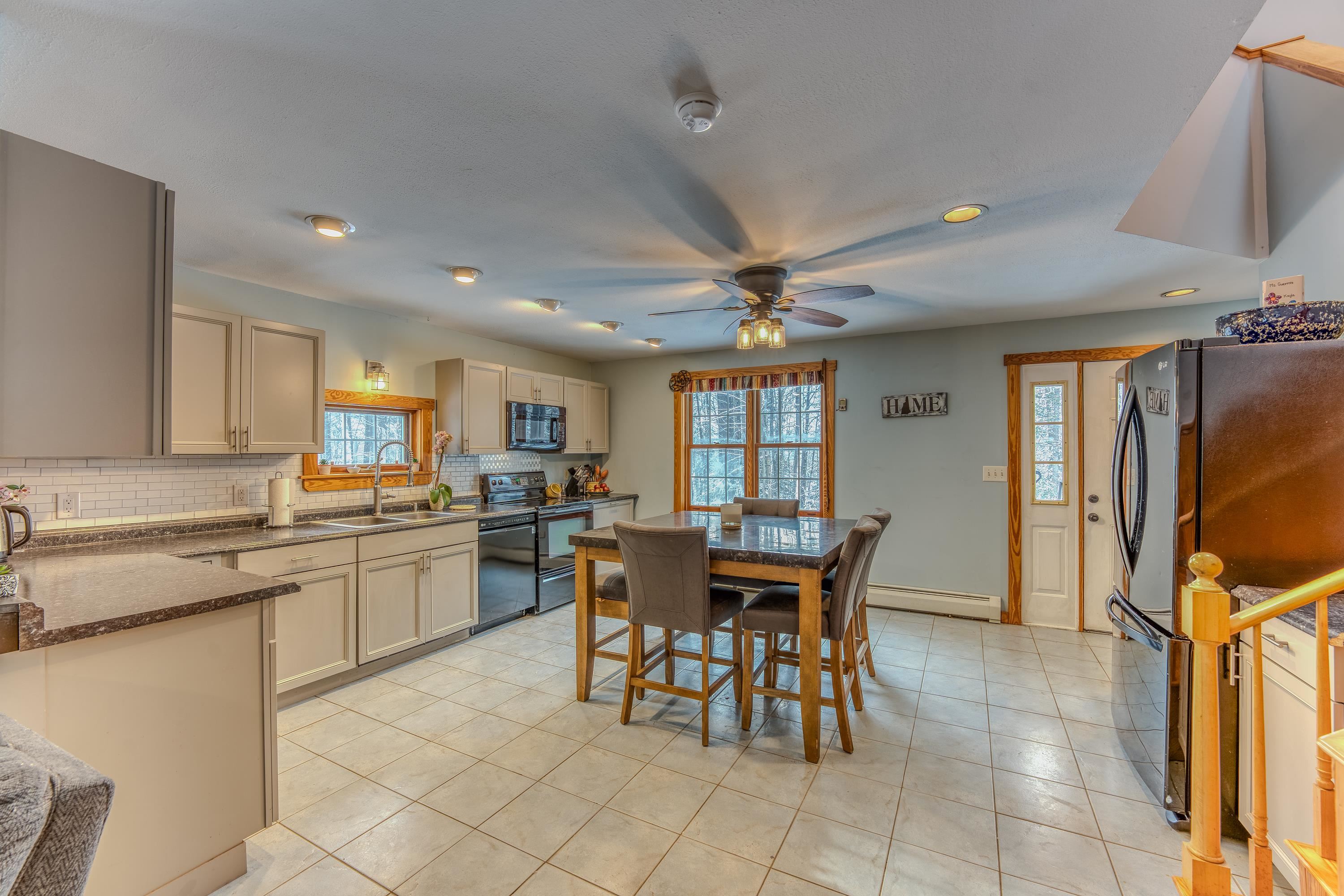 33 Spring Street Whitefield, NH 03598 - Photo 24 of 27