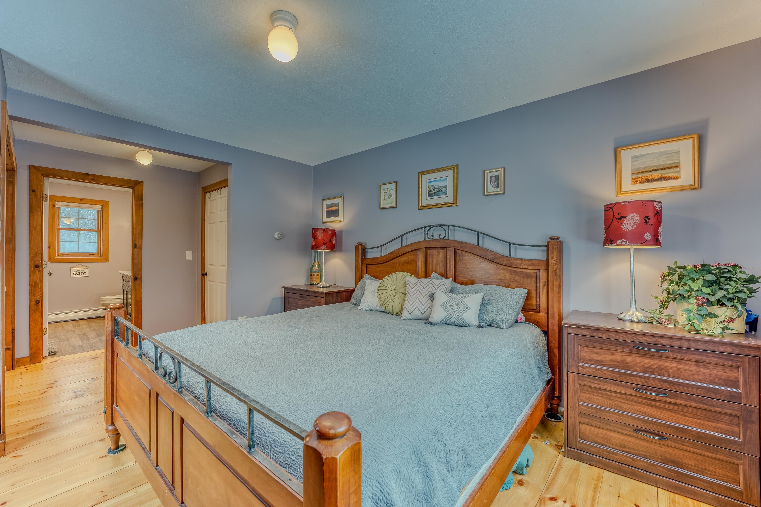 33 Spring Street Whitefield, NH 03598 - Photo 3 of 27