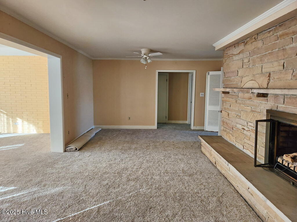 1235 Garrett Road Williamston, NC 27892 - Photo 12 of 26 17 FAMILY ROOM