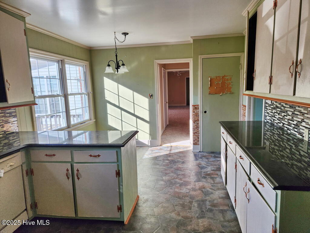 1235 Garrett Road Williamston, NC 27892 - Photo 15 of 26 20 KITCHEN