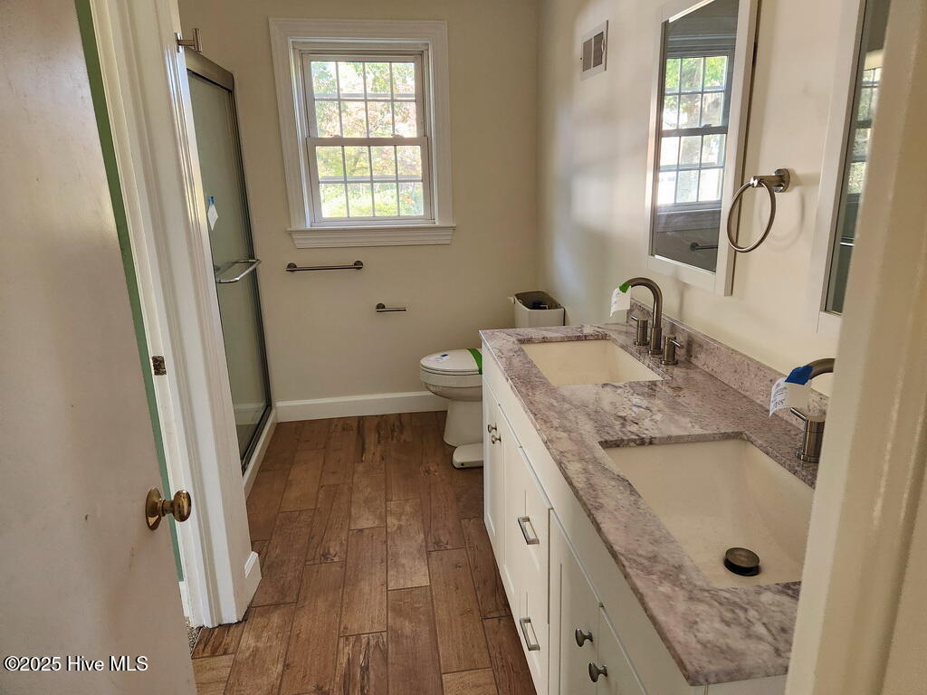 1235 Garrett Road Williamston, NC 27892 - Photo 19 of 26 28 BATH 2